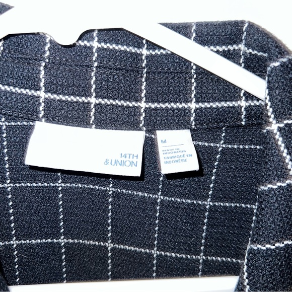 Black Jacket - Picture 3 of 4